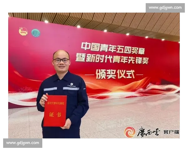 柳海龙对决穆斯里穆巅峰之战揭开中国搏击新时代篇章传奇续写荣耀